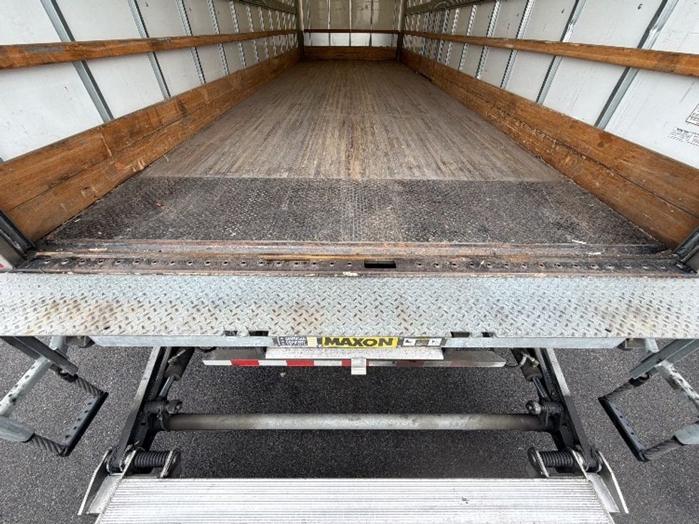 Medium Duty Box Truck-Light and Medium Duty Trucks-Freightliner-2022-M2-Belcamp-MD-12,570\n\t\tmiles-$ 83,250 - Image 10