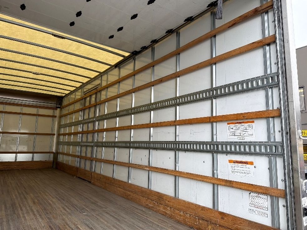 Medium Duty Box Truck-Light and Medium Duty Trucks-Freightliner-2022-M2-Belcamp-MD-12,570\n\t\tmiles-$ 83,250 - Image 12