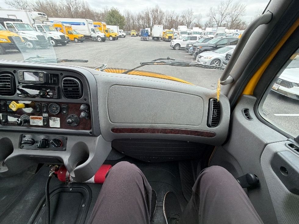 Medium Duty Box Truck-Light and Medium Duty Trucks-Freightliner-2022-M2-Belcamp-MD-12,570\n\t\tmiles-$ 83,250 - Image 21