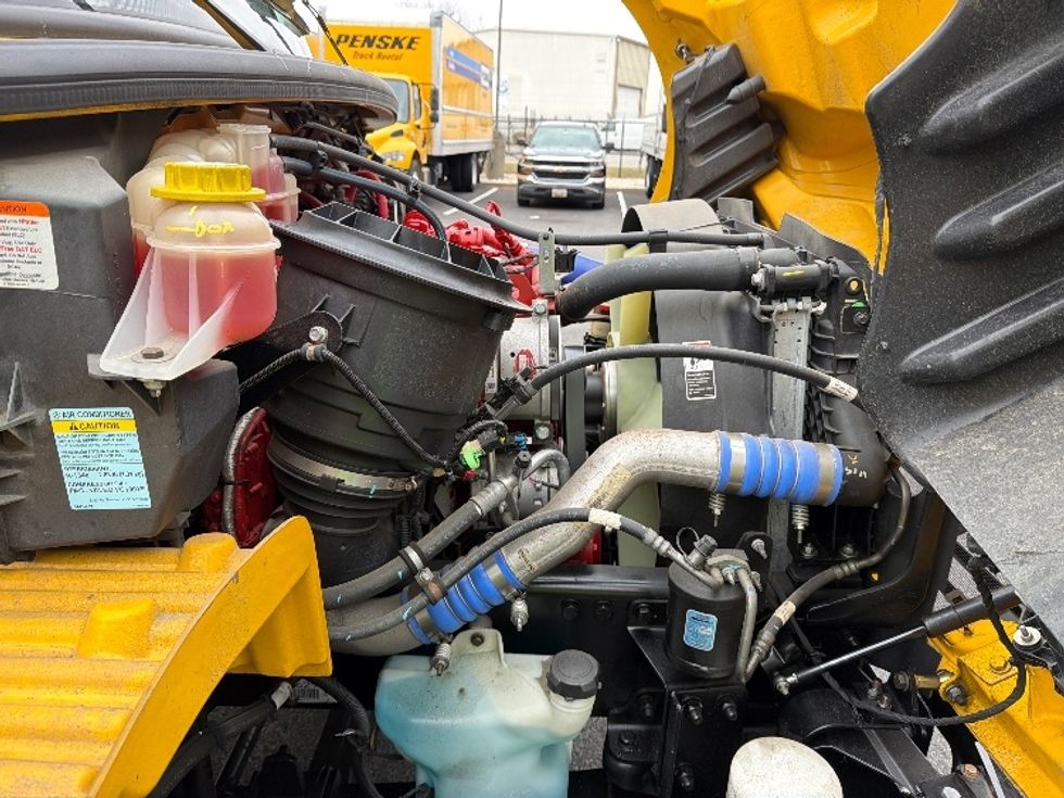 Medium Duty Box Truck-Light and Medium Duty Trucks-Freightliner-2022-M2-Belcamp-MD-12,570\n\t\tmiles-$ 83,250 - Image 23