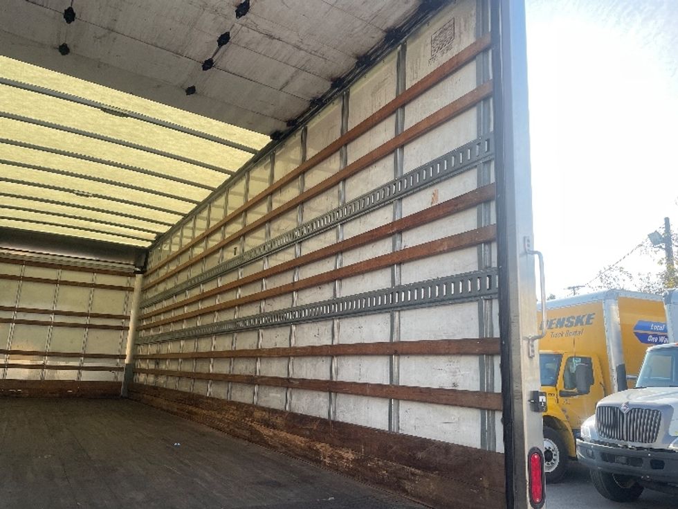 Medium Duty Box Truck-Light and Medium Duty Trucks-Freightliner-2022-M2-Belcamp-MD-158,192\n\t\tmiles-$ 57,250 - Image 12