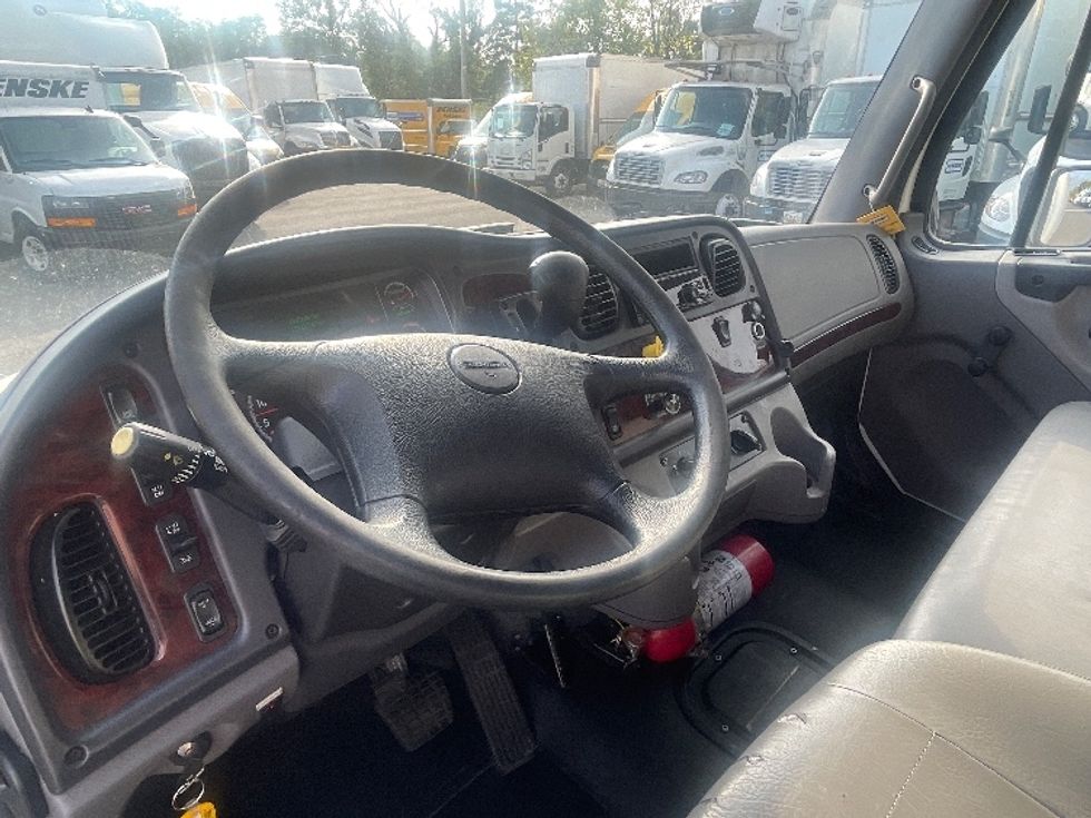 Medium Duty Box Truck-Light and Medium Duty Trucks-Freightliner-2022-M2-Belcamp-MD-158,192\n\t\tmiles-$ 57,250 - Image 17