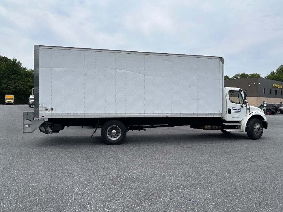 Medium Duty Box Truck-Light and Medium Duty Trucks-Freightliner-2022-M2-Belcamp-MD-193,074\n\t\tmiles-$ 62,500 - Image 12