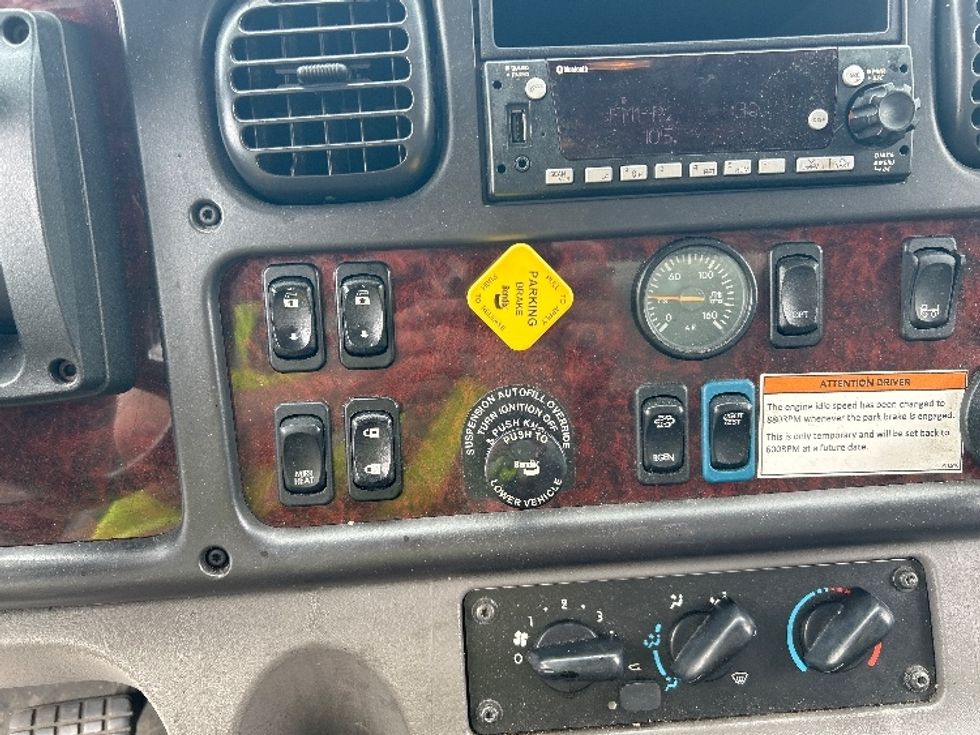 Medium Duty Box Truck-Light and Medium Duty Trucks-Freightliner-2022-M2-Belcamp-MD-193,074\n\t\tmiles-$ 62,500 - Image 24