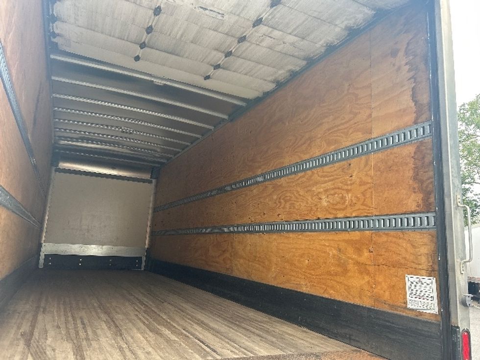 Medium Duty Box Truck-Light and Medium Duty Trucks-Freightliner-2022-M2-Belcamp-MD-298,728\n\t\tmiles-$ 47,750 - Image 11
