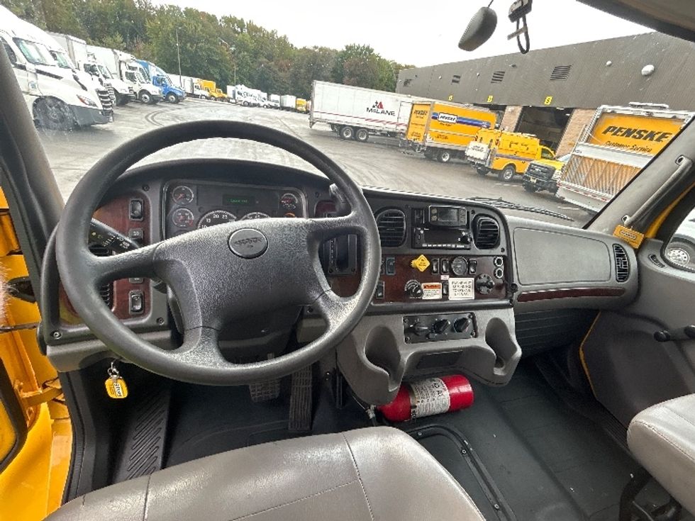 Medium Duty Box Truck-Light and Medium Duty Trucks-Freightliner-2022-M2-Bensalem-PA-227,736\n\t\tmiles-$ 48,500 - Image 18