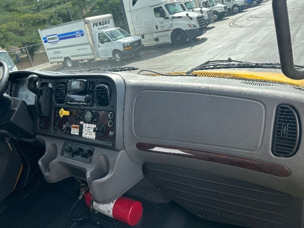 Medium Duty Box Truck-Light and Medium Duty Trucks-Freightliner-2022-M2-Bensalem-PA-227,736\n\t\tmiles-$ 48,500 - Image 21