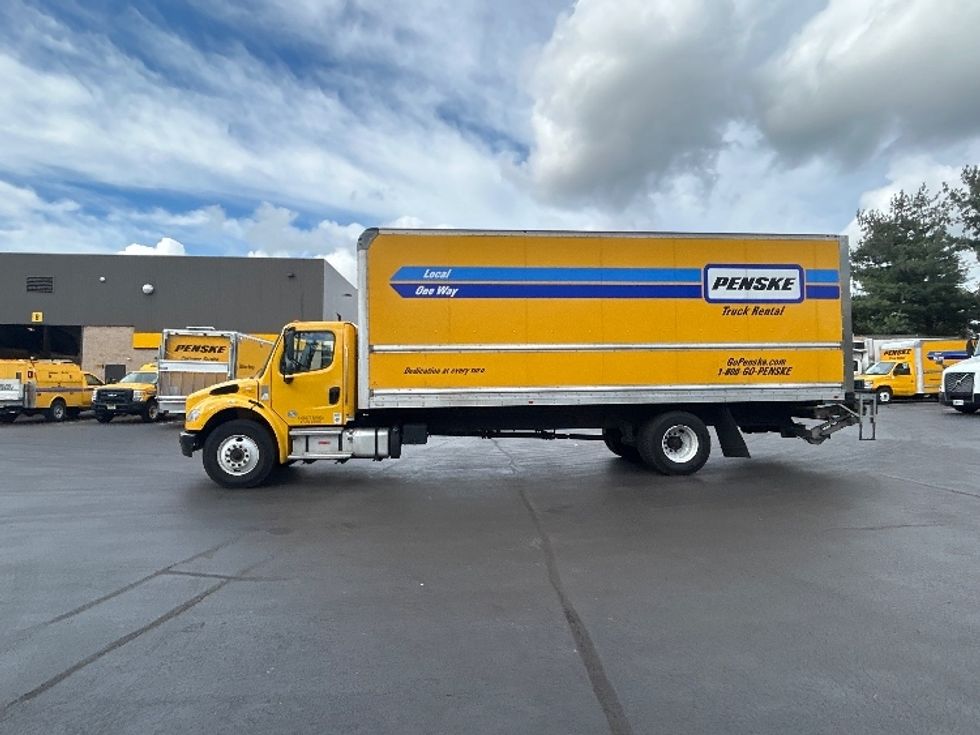 Medium Duty Box Truck-Light and Medium Duty Trucks-Freightliner-2022-M2-Bensalem-PA-227,736\n\t\tmiles-$ 48,500 - Image 4