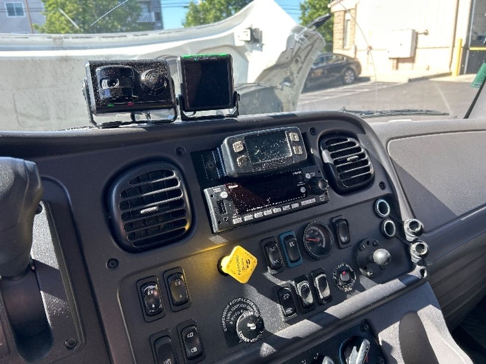 Medium Duty Box Truck-Light and Medium Duty Trucks-Freightliner-2022-M2-Bethlehem-PA-287,476\n\t\tmiles-$ 31,750 - Image 26