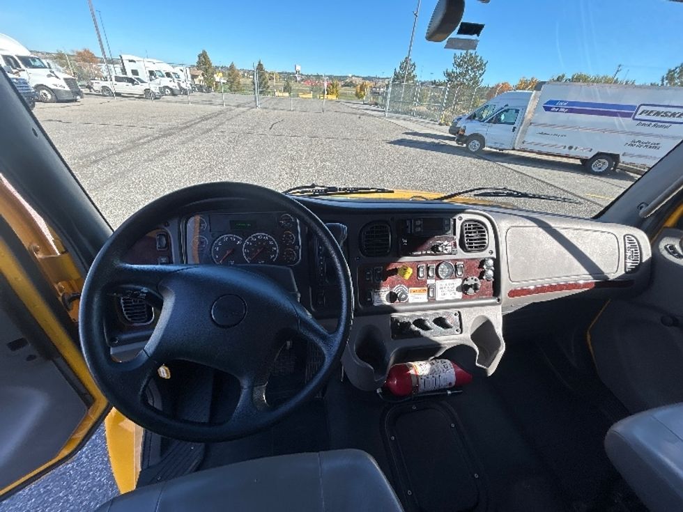 Medium Duty Box Truck-Light and Medium Duty Trucks-Freightliner-2022-M2-Billings-MT-161,077\n\t\tmiles-$ 56,500 - Image 18