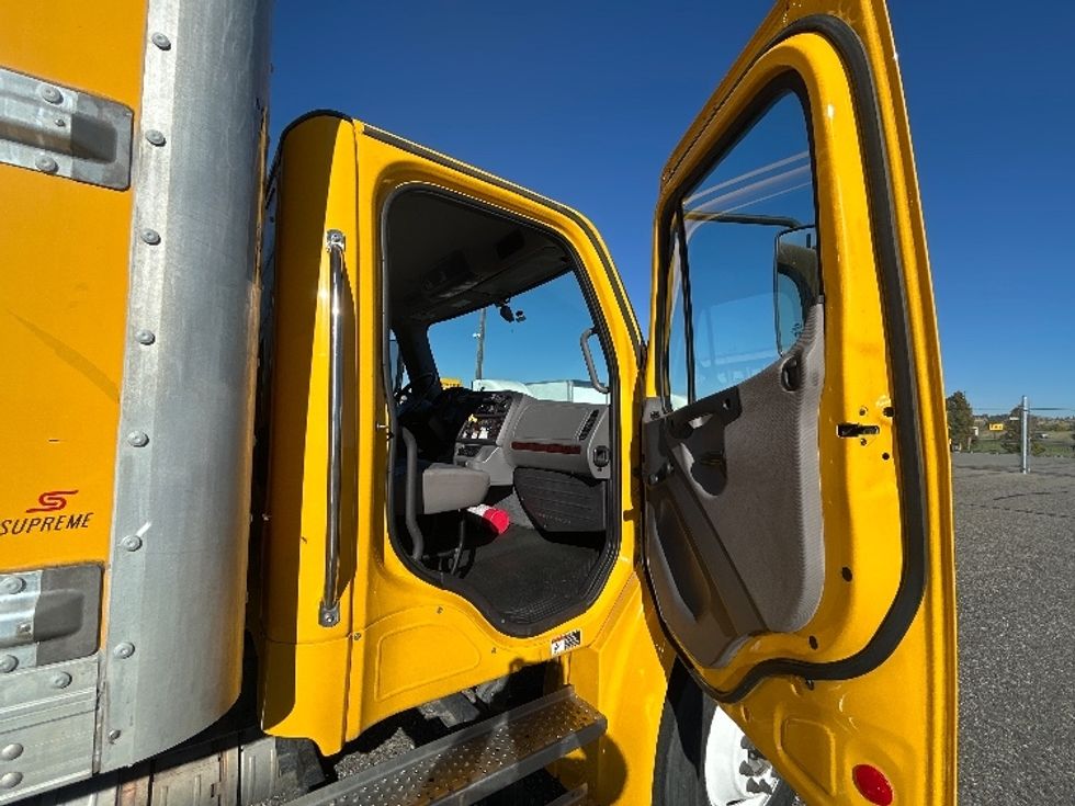 Medium Duty Box Truck-Light and Medium Duty Trucks-Freightliner-2022-M2-Billings-MT-161,077\n\t\tmiles-$ 56,500 - Image 20