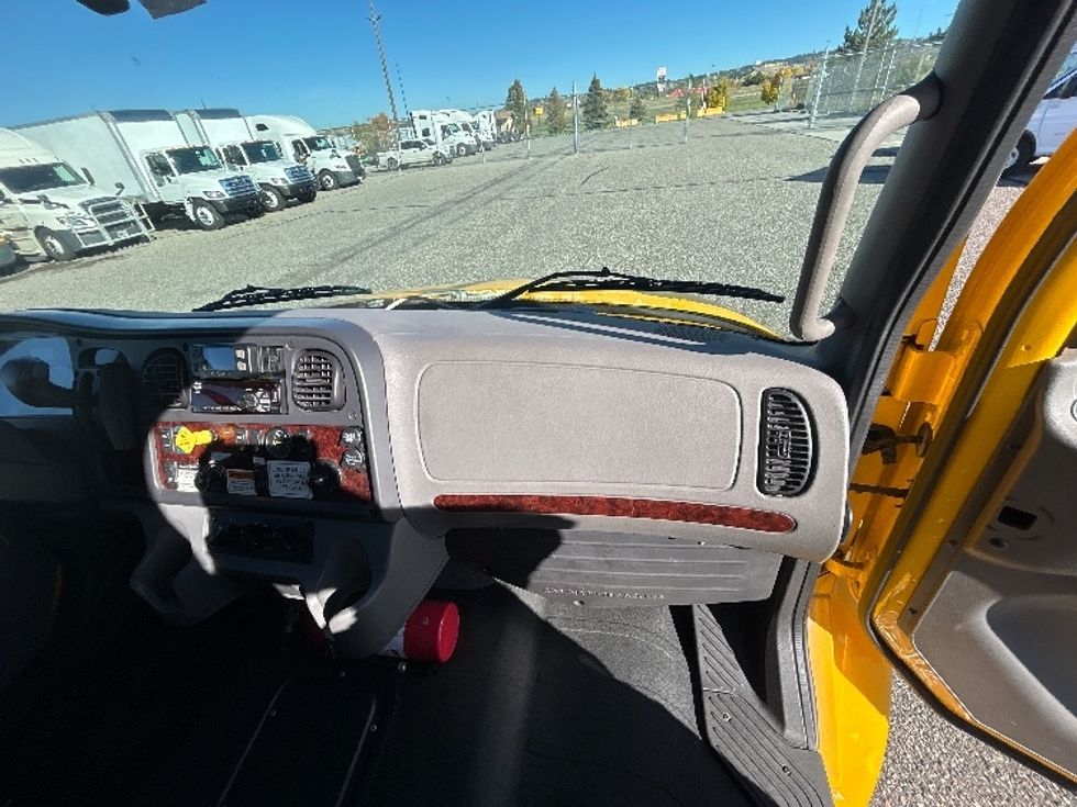 Medium Duty Box Truck-Light and Medium Duty Trucks-Freightliner-2022-M2-Billings-MT-161,077\n\t\tmiles-$ 56,500 - Image 21