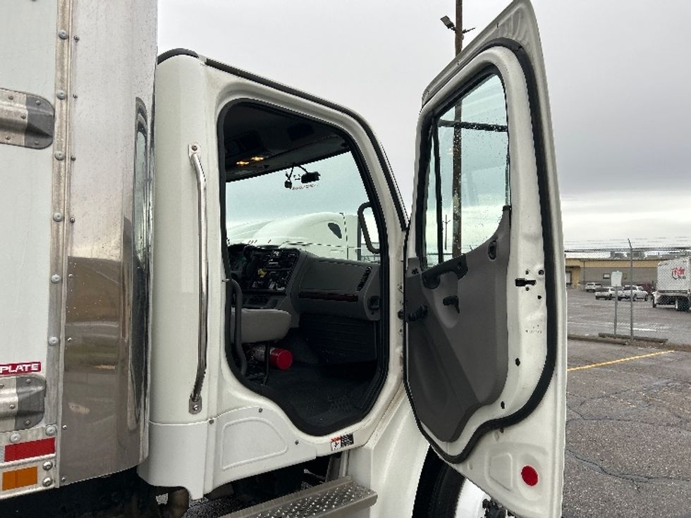 Medium Duty Box Truck-Light and Medium Duty Trucks-Freightliner-2022-M2-Billings-MT-213,667\n\t\tmiles-$ 56,500 - Image 20