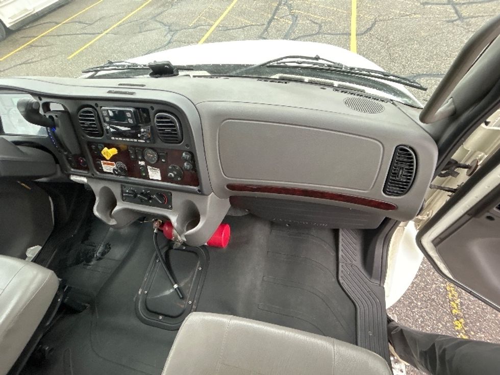 Medium Duty Box Truck-Light and Medium Duty Trucks-Freightliner-2022-M2-Billings-MT-213,667\n\t\tmiles-$ 56,500 - Image 21