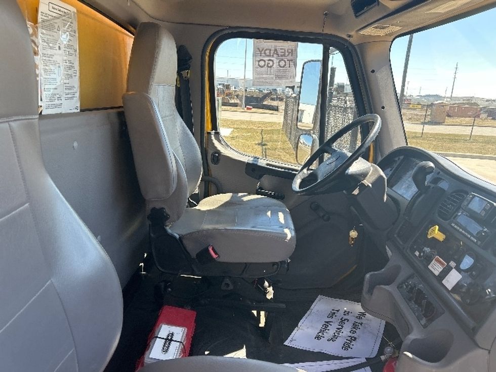 Medium Duty Box Truck-Light and Medium Duty Trucks-Freightliner-2022-M2-Billings-MT-260,646\n\t\tmiles-$ 53,000 - Image 22