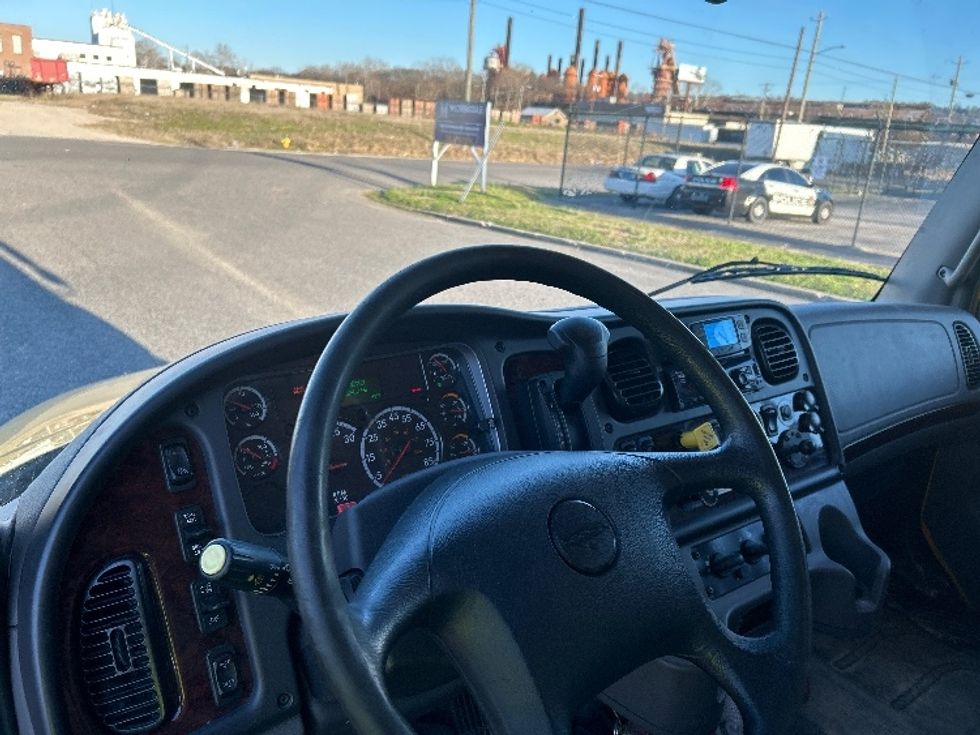 Medium Duty Box Truck-Light and Medium Duty Trucks-Freightliner-2022-M2-Birmingham-AL-131,365\n\t\tmiles-$ 75,750 - Image 17