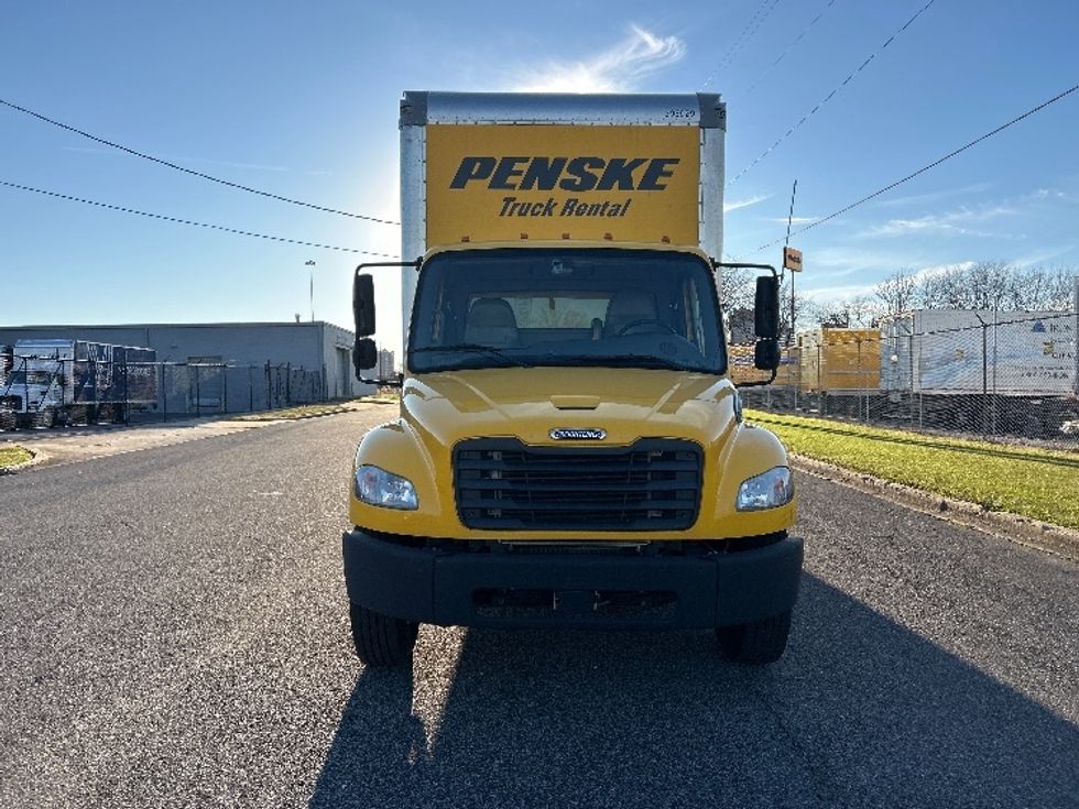 Medium Duty Box Truck-Light and Medium Duty Trucks-Freightliner-2022-M2-Birmingham-AL-131,365\n\t\tmiles-$ 75,750 - Image 2