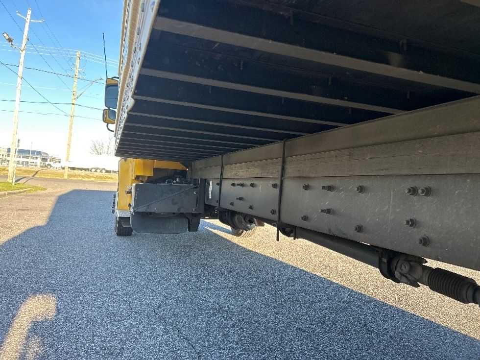 Medium Duty Box Truck-Light and Medium Duty Trucks-Freightliner-2022-M2-Birmingham-AL-131,365\n\t\tmiles-$ 75,750 - Image 5