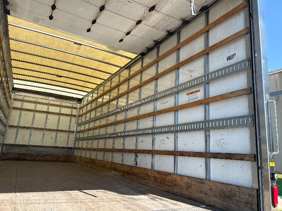 Medium Duty Box Truck-Light and Medium Duty Trucks-Freightliner-2022-M2-Birmingham-AL-207,499\n\t\tmiles-$ 60,000 - Image 12
