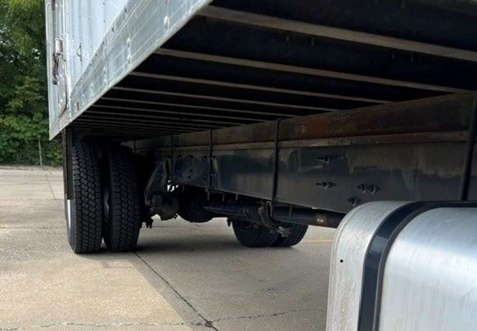 Medium Duty Box Truck-Light and Medium Duty Trucks-Freightliner-2022-M2-Bloomington-IN-329,772\n\t\tmiles-$ 27,000 - Image 13