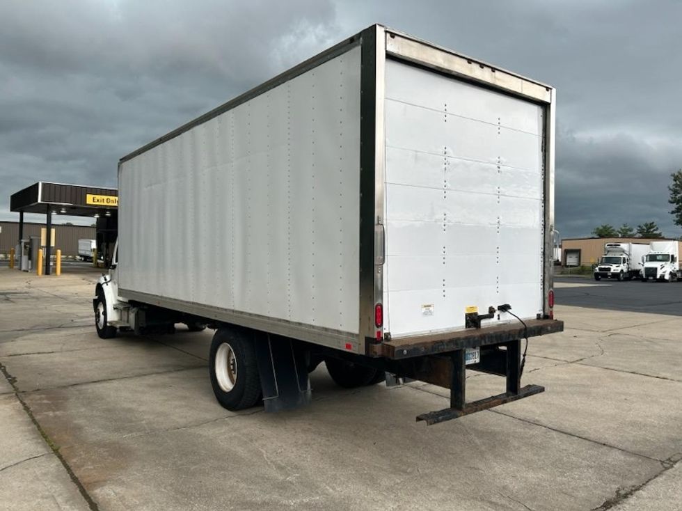 Medium Duty Box Truck-Light and Medium Duty Trucks-Freightliner-2022-M2-Bloomington-IN-329,772\n\t\tmiles-$ 27,000 - Image 6