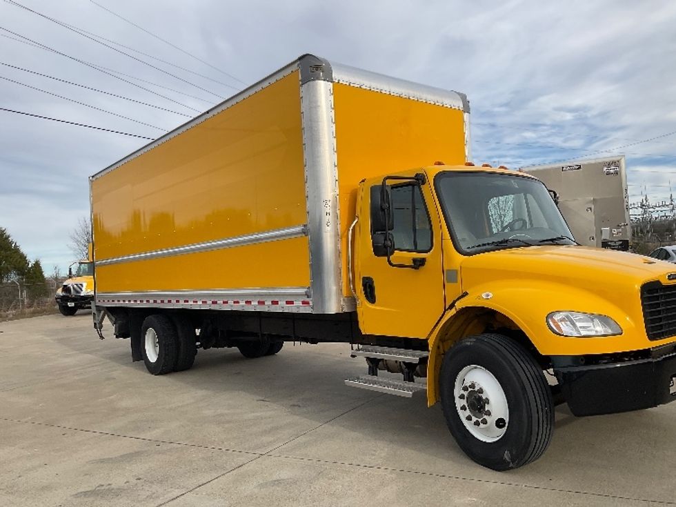Medium Duty Box Truck-Light and Medium Duty Trucks-Freightliner-2022-M2-Bowling Green-KY-125,961\n\t\tmiles-$ 72,750 - Image 1