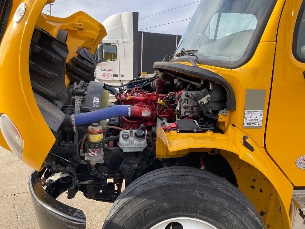 Medium Duty Box Truck-Light and Medium Duty Trucks-Freightliner-2022-M2-Bowling Green-KY-125,961\n\t\tmiles-$ 72,750 - Image 24