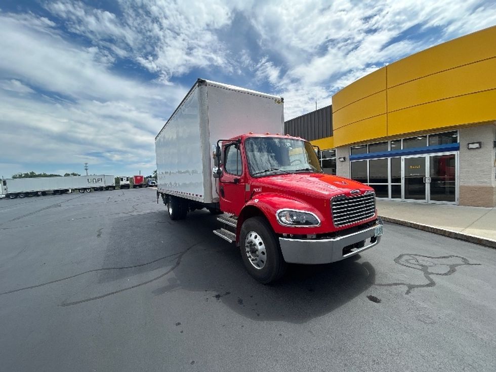 Medium Duty Box Truck-Light and Medium Duty Trucks-Freightliner-2022-M2-Braintree-MA-285,074\n\t\tmiles-$ 45,250 - Image 1