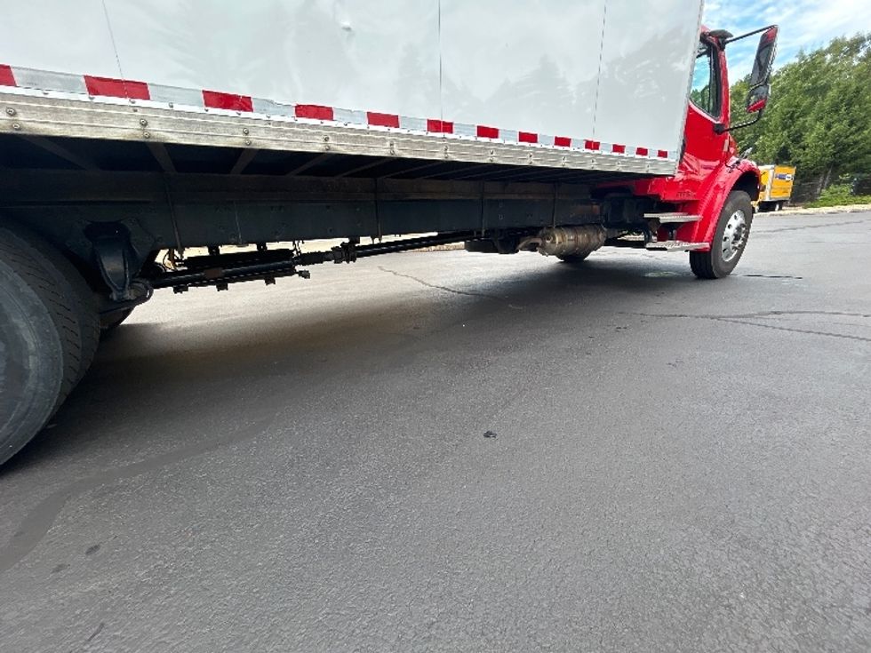 Medium Duty Box Truck-Light and Medium Duty Trucks-Freightliner-2022-M2-Braintree-MA-285,074\n\t\tmiles-$ 45,250 - Image 14