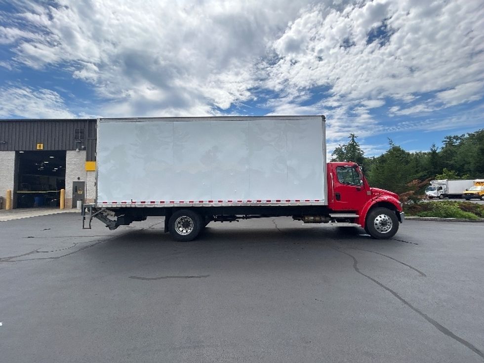 Medium Duty Box Truck-Light and Medium Duty Trucks-Freightliner-2022-M2-Braintree-MA-285,074\n\t\tmiles-$ 45,250 - Image 15