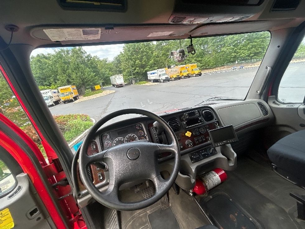Medium Duty Box Truck-Light and Medium Duty Trucks-Freightliner-2022-M2-Braintree-MA-285,074\n\t\tmiles-$ 45,250 - Image 18