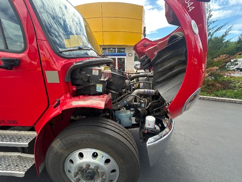 Medium Duty Box Truck-Light and Medium Duty Trucks-Freightliner-2022-M2-Braintree-MA-285,074\n\t\tmiles-$ 45,250 - Image 22