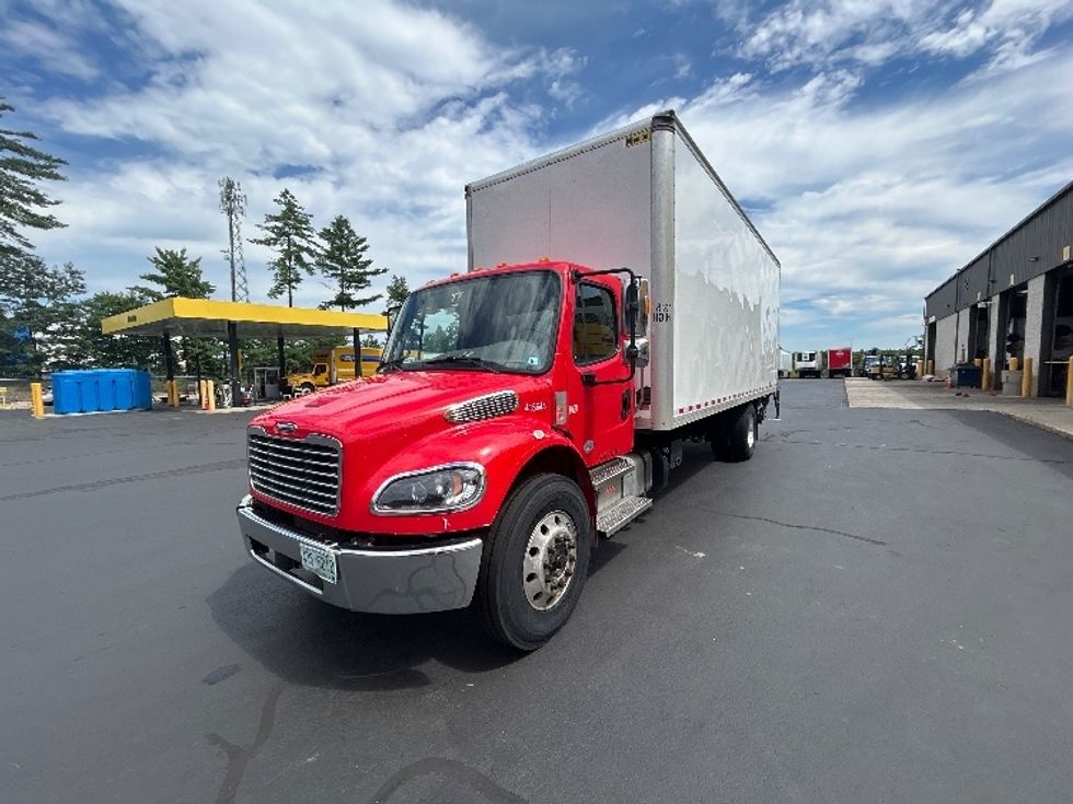 Medium Duty Box Truck-Light and Medium Duty Trucks-Freightliner-2022-M2-Braintree-MA-285,074\n\t\tmiles-$ 45,250 - Image 3