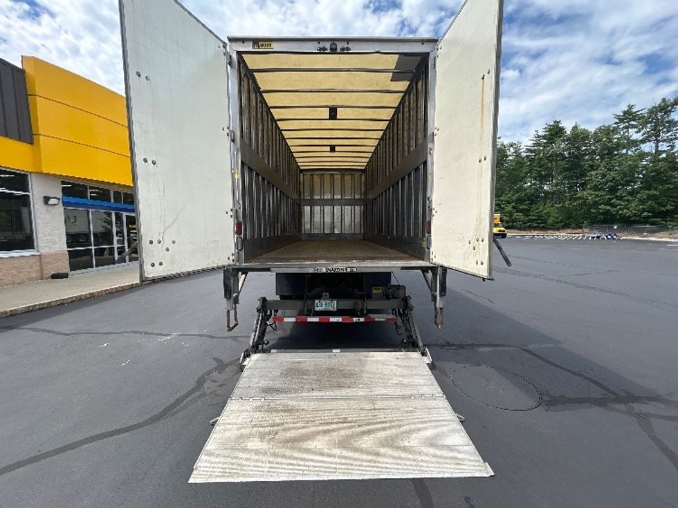 Medium Duty Box Truck-Light and Medium Duty Trucks-Freightliner-2022-M2-Braintree-MA-285,074\n\t\tmiles-$ 45,250 - Image 9