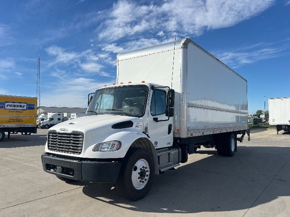 2022 Freightliner M2 106 Medium Duty photo 3