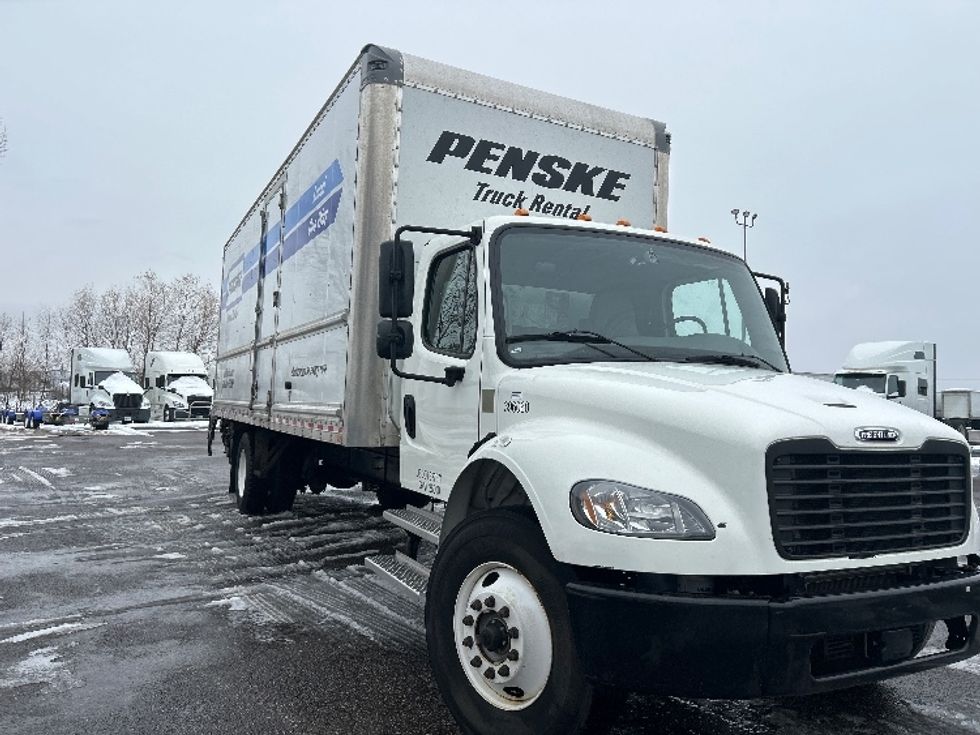 Medium Duty Box Truck-Light and Medium Duty Trucks-Freightliner-2022-M2-Brooklyn Park-MN-113,225\n\t\tmiles-$ 73,750 - Image 1