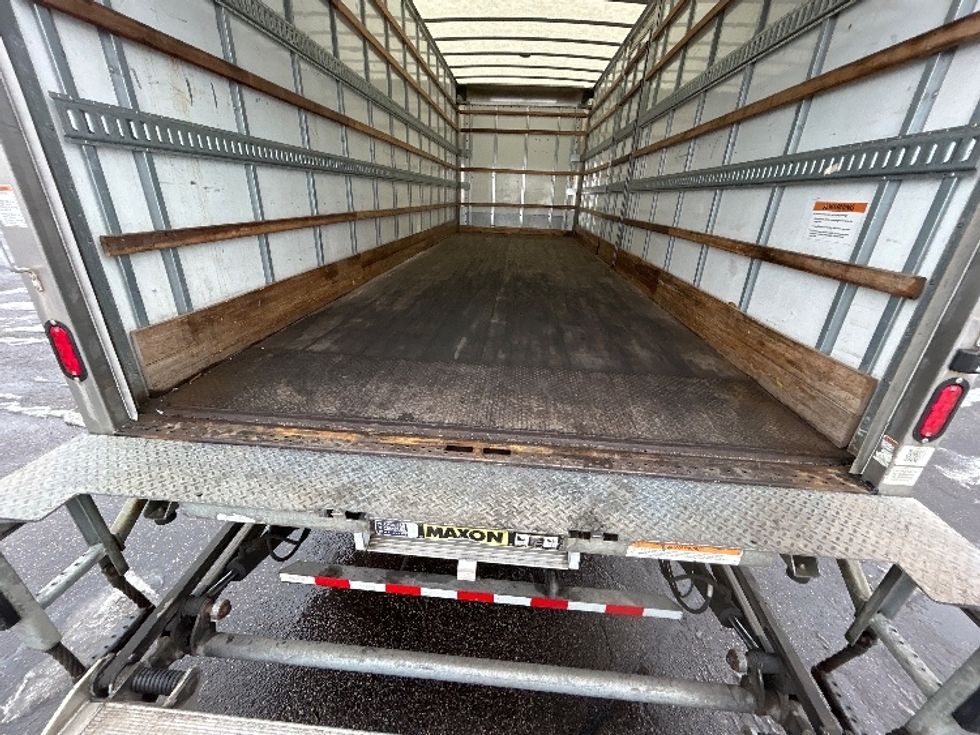 Medium Duty Box Truck-Light and Medium Duty Trucks-Freightliner-2022-M2-Brooklyn Park-MN-113,225\n\t\tmiles-$ 73,750 - Image 10