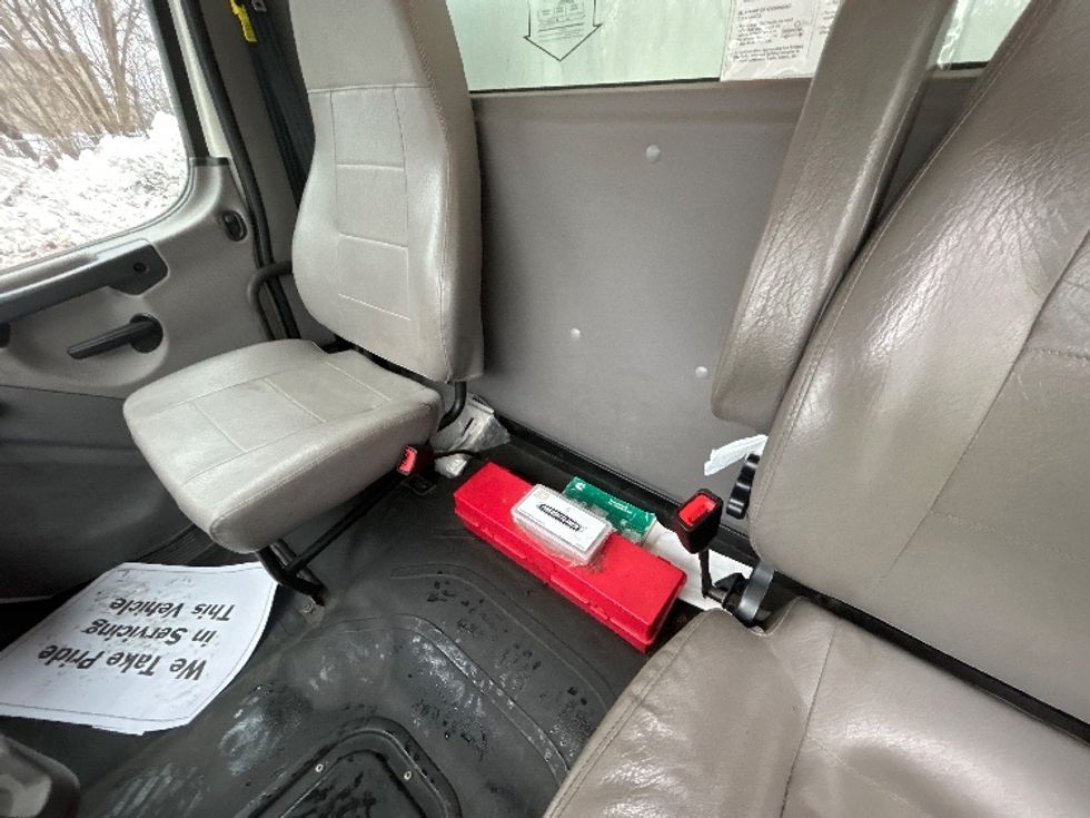 Medium Duty Box Truck-Light and Medium Duty Trucks-Freightliner-2022-M2-Brooklyn Park-MN-113,225\n\t\tmiles-$ 73,750 - Image 25