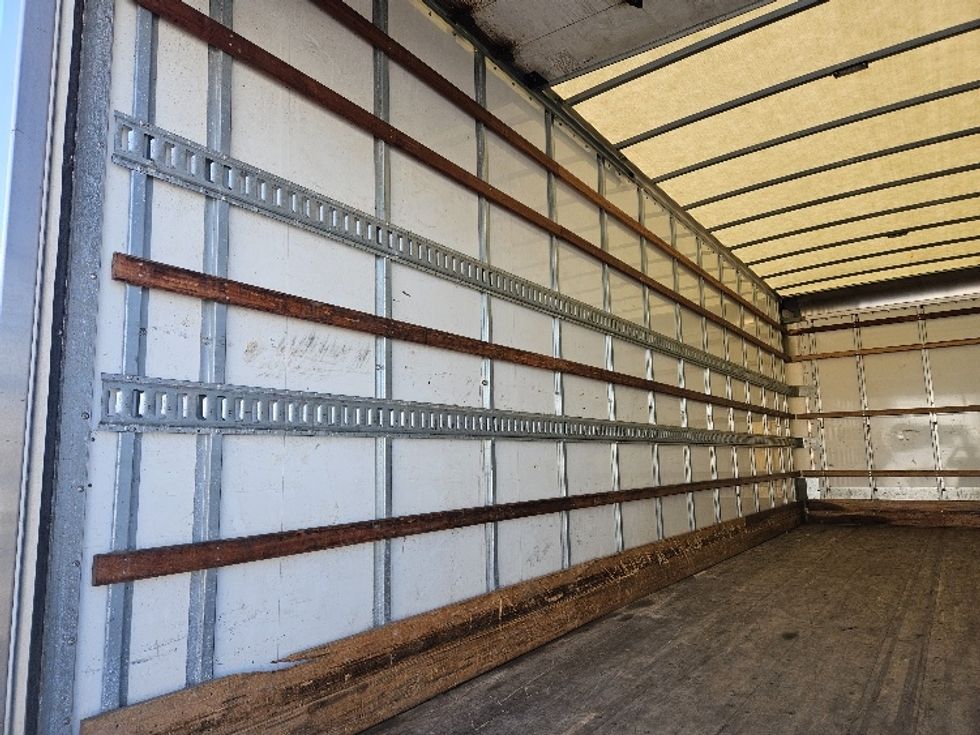 Medium Duty Box Truck-Light and Medium Duty Trucks-Freightliner-2022-M2-Brooklyn Park-MN-119,972\n\t\tmiles-$ 72,750 - Image 11