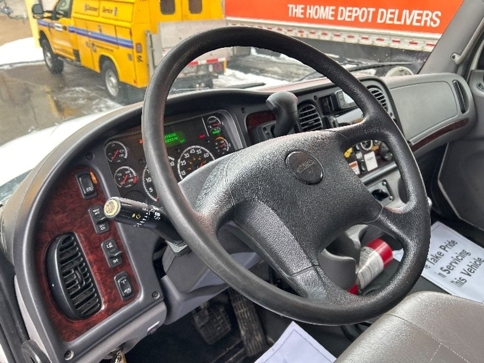 Medium Duty Box Truck-Light and Medium Duty Trucks-Freightliner-2022-M2-Brooklyn Park-MN-144,624\n\t\tmiles-$ 68,500 - Image 17