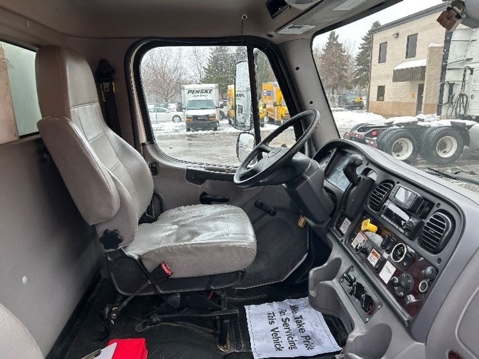 Medium Duty Box Truck-Light and Medium Duty Trucks-Freightliner-2022-M2-Brooklyn Park-MN-144,624\n\t\tmiles-$ 68,500 - Image 22