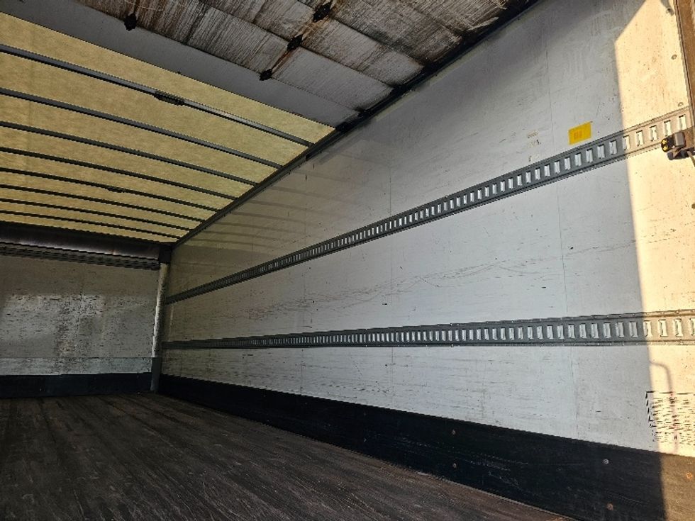 Medium Duty Box Truck-Light and Medium Duty Trucks-Freightliner-2022-M2-Brooklyn Park-MN-172,483\n\t\tmiles-$ 70,250 - Image 12