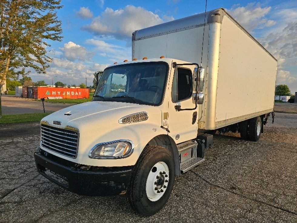 Medium Duty Box Truck-Light and Medium Duty Trucks-Freightliner-2022-M2-Brooklyn Park-MN-172,483\n\t\tmiles-$ 70,250 - Image 3