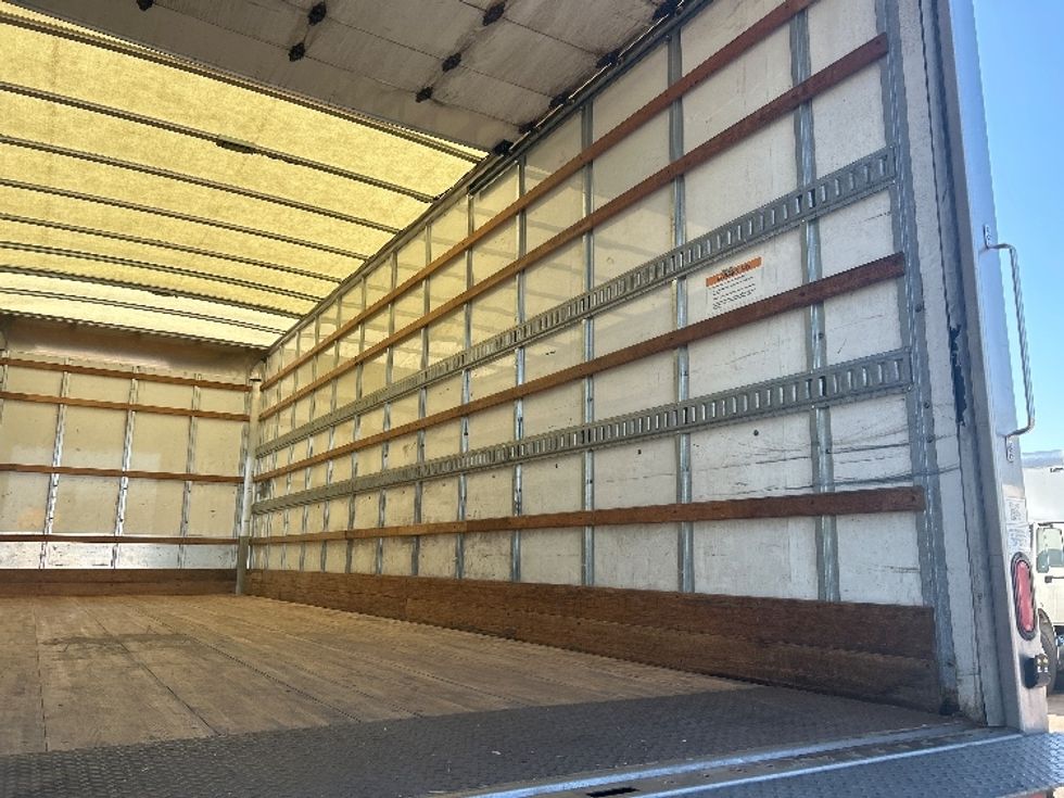 Medium Duty Box Truck-Light and Medium Duty Trucks-Freightliner-2022-M2-Brooklyn Park-MN-227,513\n\t\tmiles-$ 50,750 - Image 12
