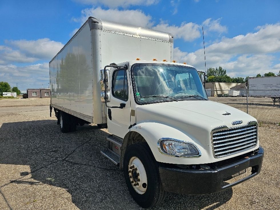 Medium Duty Box Truck-Light and Medium Duty Trucks-Freightliner-2022-M2-Brooklyn Park-MN-251,706\n\t\tmiles-$ 54,750 - Image 1