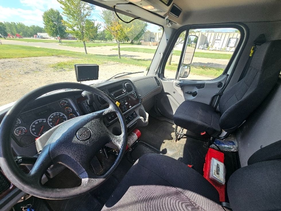 Medium Duty Box Truck-Light and Medium Duty Trucks-Freightliner-2022-M2-Brooklyn Park-MN-251,706\n\t\tmiles-$ 54,750 - Image 17