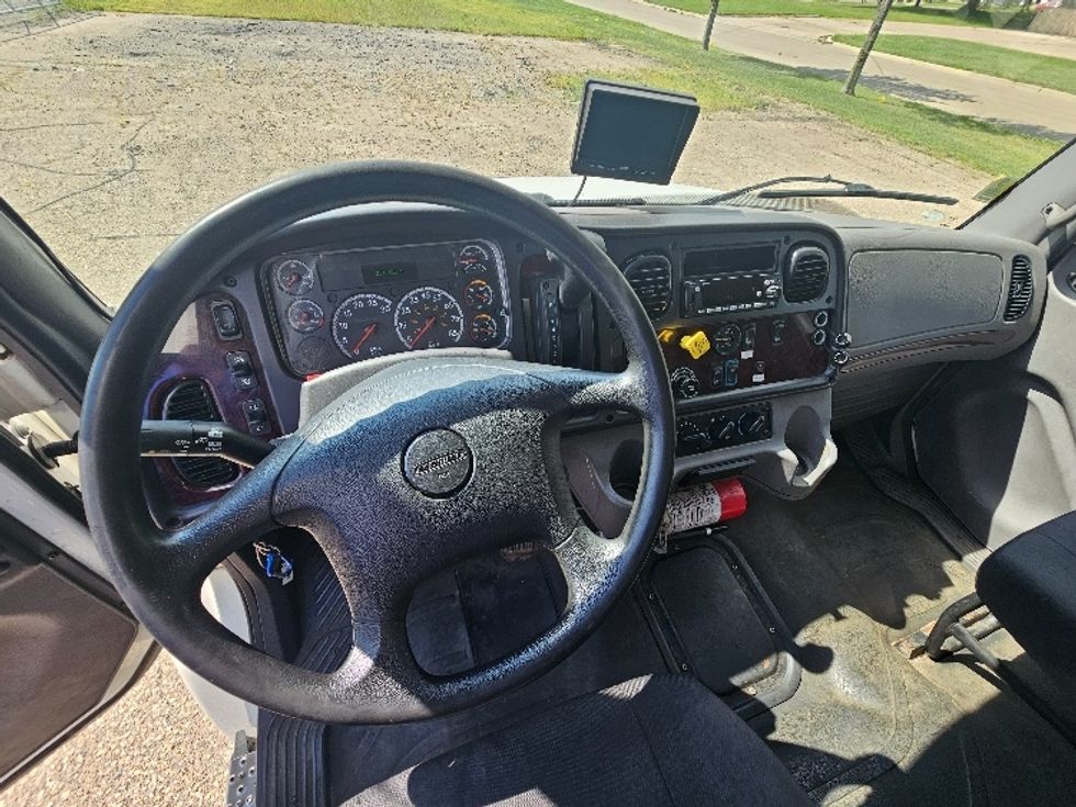 Medium Duty Box Truck-Light and Medium Duty Trucks-Freightliner-2022-M2-Brooklyn Park-MN-251,706\n\t\tmiles-$ 54,750 - Image 18