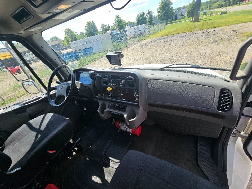 Medium Duty Box Truck-Light and Medium Duty Trucks-Freightliner-2022-M2-Brooklyn Park-MN-251,706\n\t\tmiles-$ 54,750 - Image 21