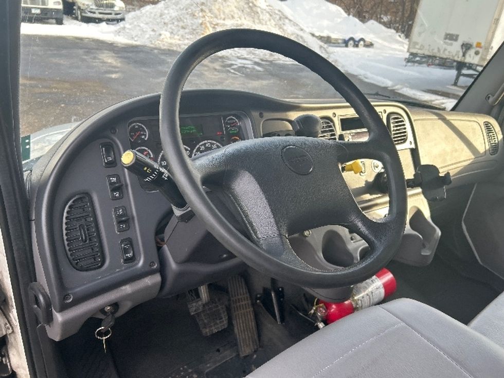 Medium Duty Box Truck-Light and Medium Duty Trucks-Freightliner-2022-M2-Brooklyn Park-MN-272,976\n\t\tmiles-$ 36,750 - Image 17