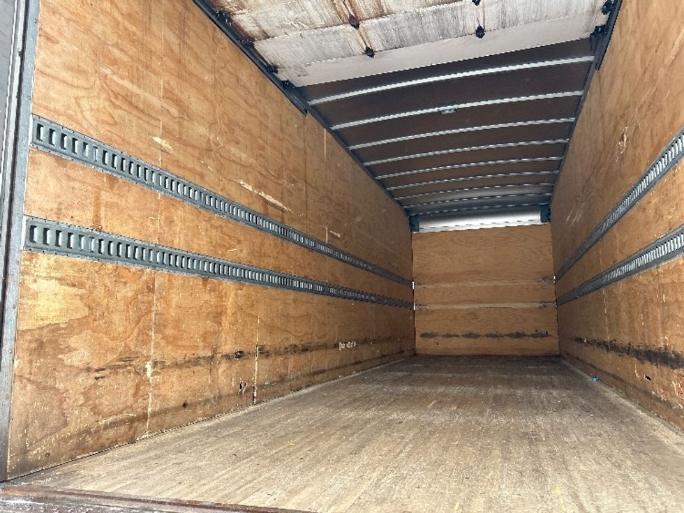 Medium Duty Box Truck-Light and Medium Duty Trucks-Freightliner-2022-M2-Brooklyn Park-MN-300,946\n\t\tmiles-$ 32,000 - Image 11
